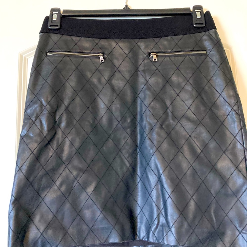 Ann Taylor faux leather quilted black skirt